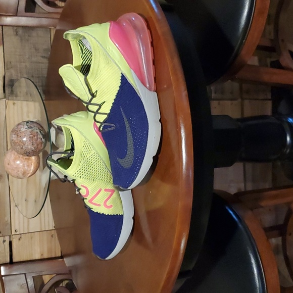 COPY - Nike airmax  multicolor tennis shoe sz 10. - Picture 3 of 5